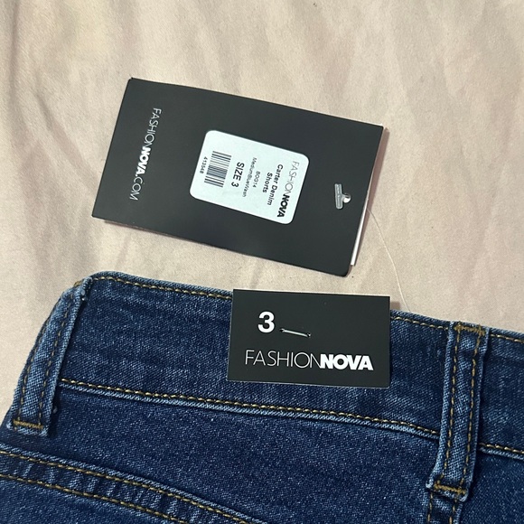 Fashion Nova Dark Blue Jean Shorts - Picture 3 of 4